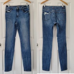DL1961 Florence size 30 inseam 34" Mid Rise Instasculpt Skinny